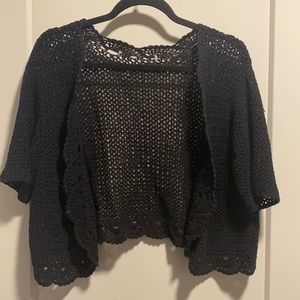 *Vintage* scalloped crochet bolero